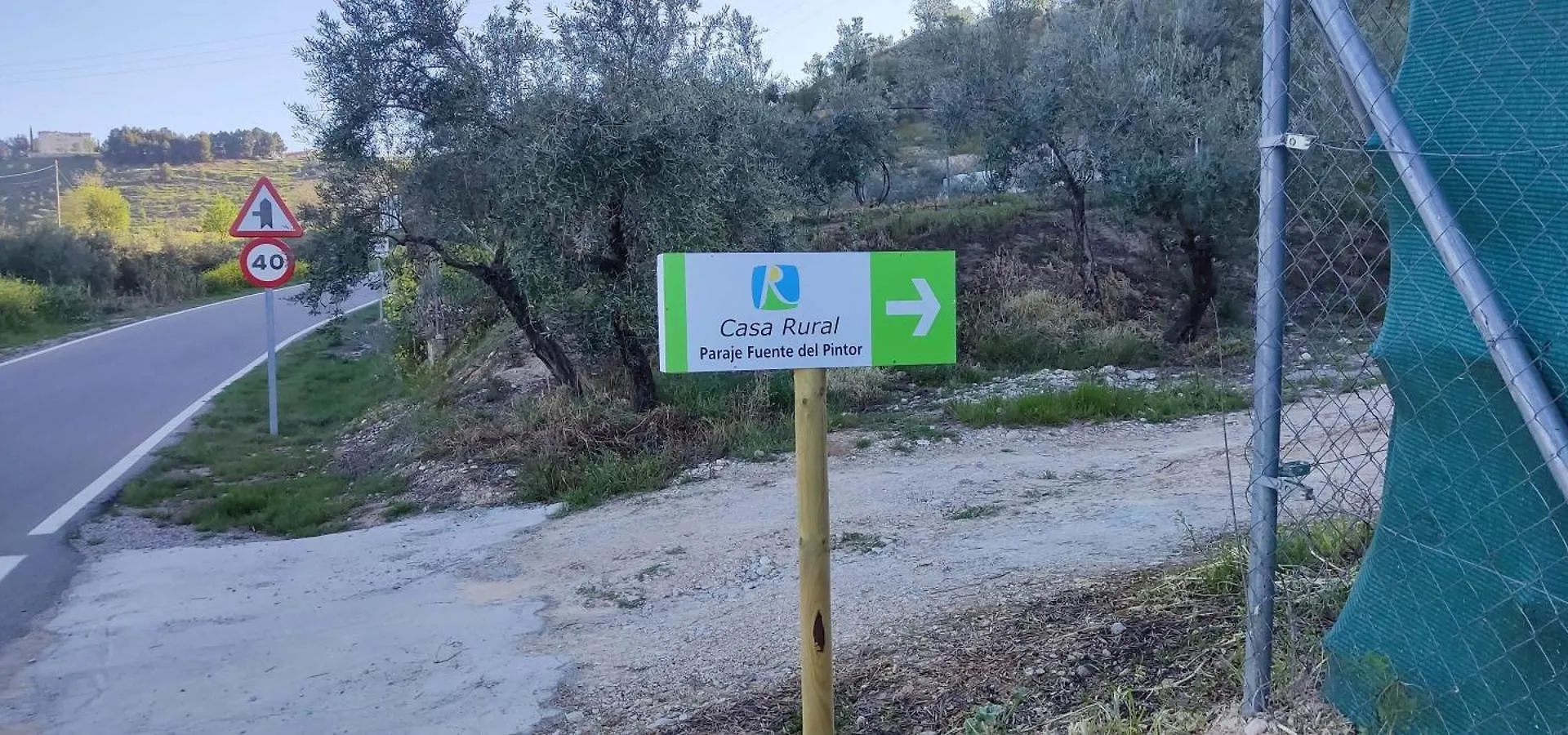 Iznalloz Paraje Fuente Del Pintor 0*,  ספרד